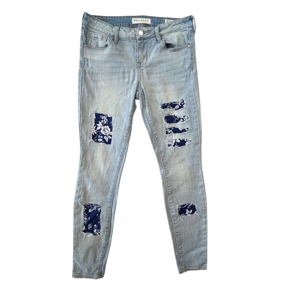 Bullhead Jeans Women 27 Low Rise Skinniest Distressed Patches (W28 L28)